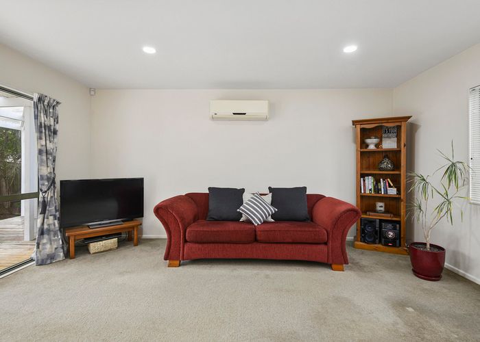  at 50D Kings Road, Panmure, Auckland