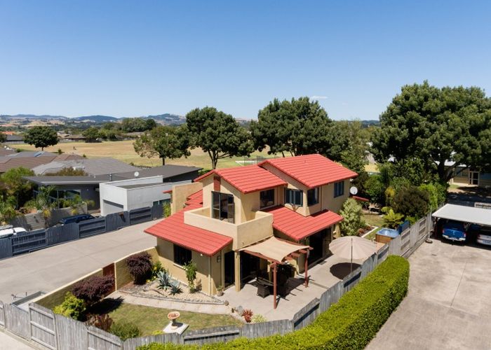  at 102 Merriman Place, Pyes Pa, Tauranga
