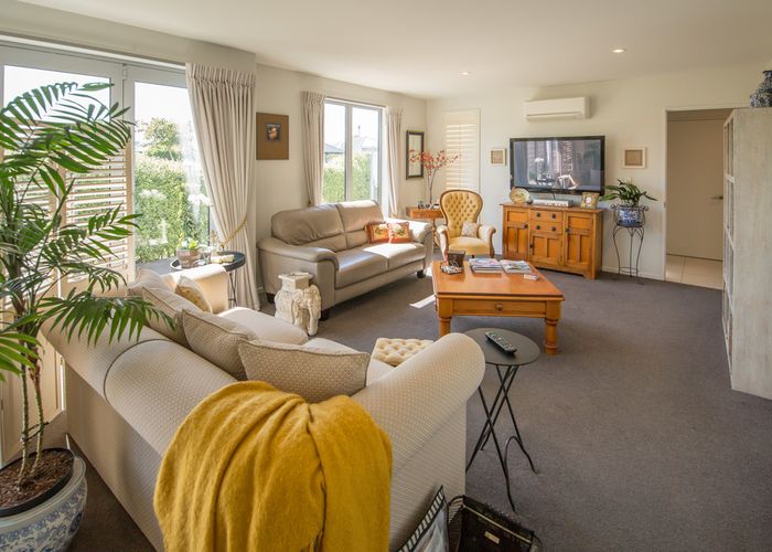 at 9 Yew Tree Lane, Hillmorton, Christchurch