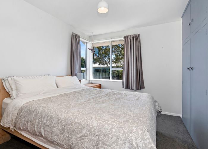  at 2/207 Estuary Road, South New Brighton, Christchurch
