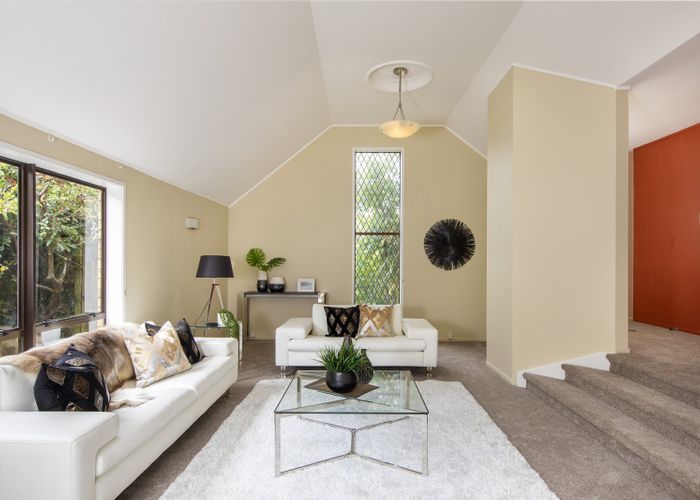  at 12 Steele Street, Meadowbank, Auckland
