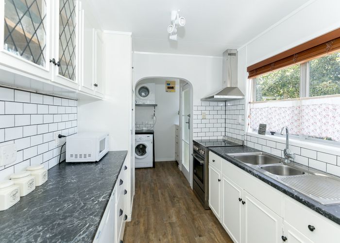 at 209 Cambridge Road, Hillcrest, Hamilton