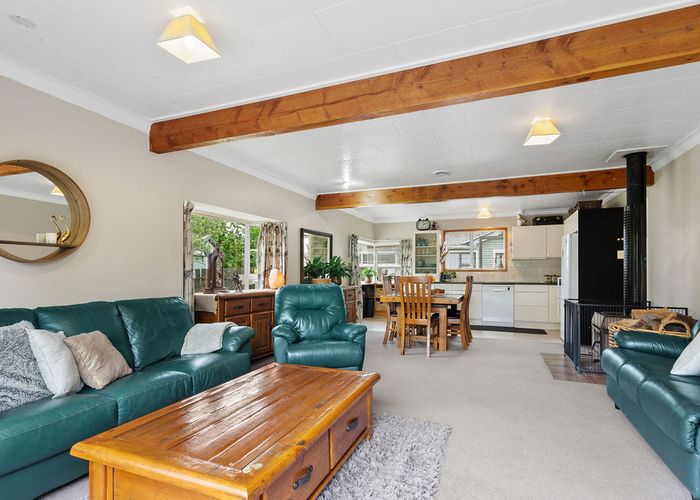  at 27 Cross Street, Coalgate, Coalgate