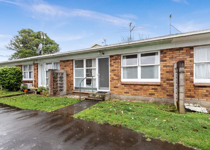  at 4/48 View Road, Mount Eden, Auckland