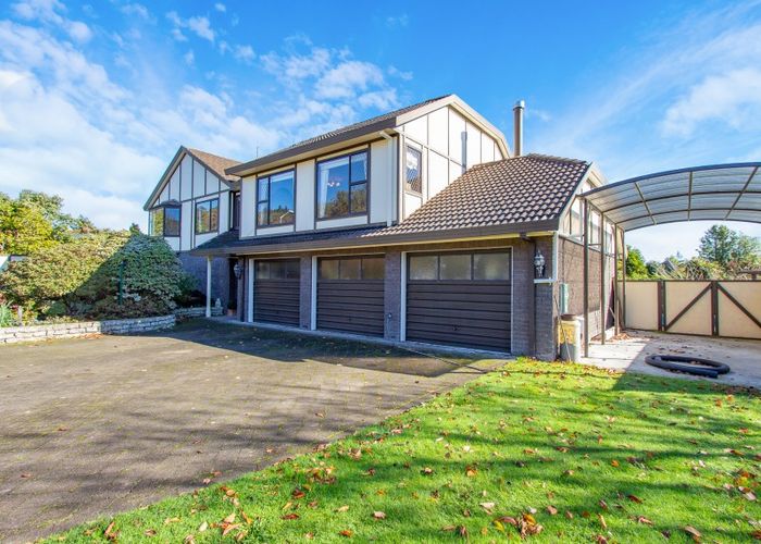  at 6 Walford Drive, Lynmore, Rotorua
