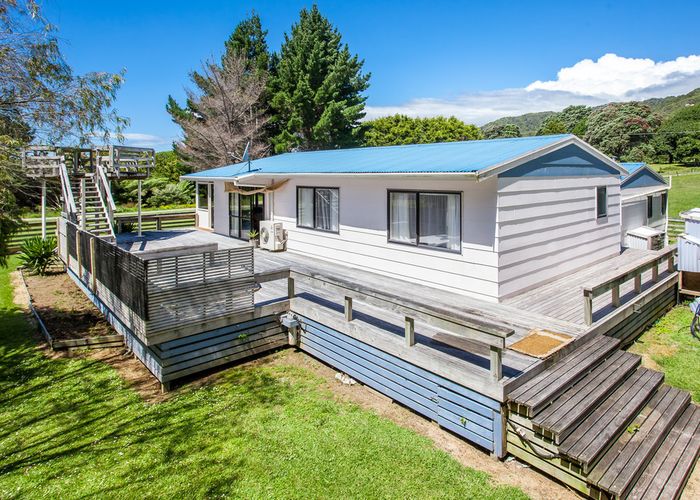  at 11057B State highway 35, Waihau Bay, te kaha