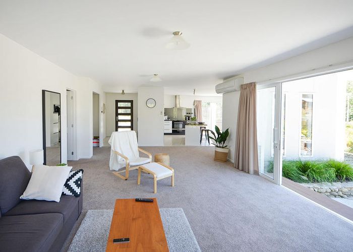  at 2 Lowburn Terrace, Lowburn