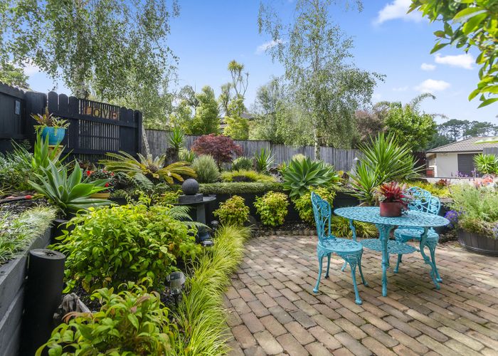  at 60 View Ridge Drive, Ranui, Auckland