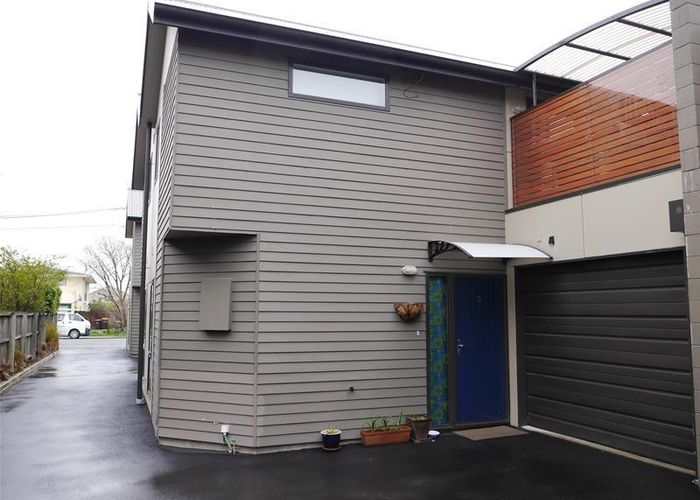  at 3/450 Barbadoes Street, Edgeware, Christchurch