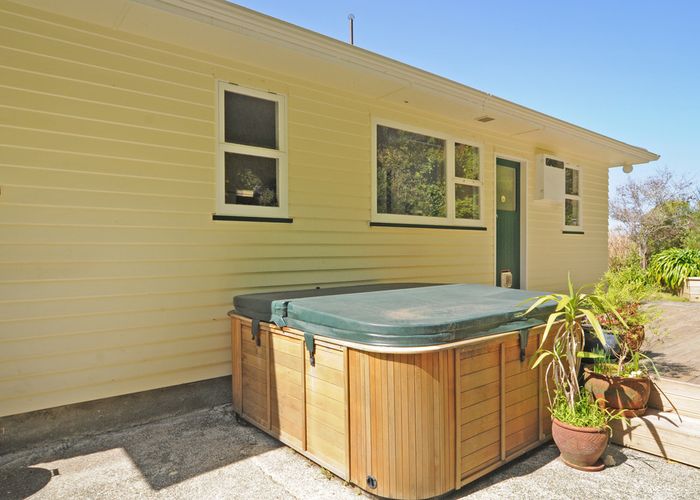  at 21 Canterbury Street, Karori, Wellington