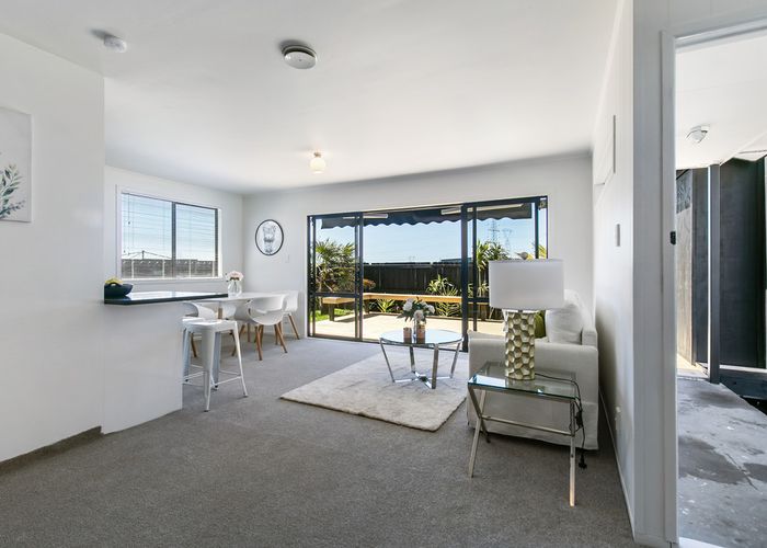  at 1/32 Coombe Avenue, Otara, Auckland