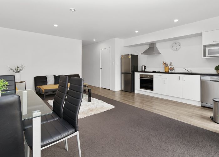  at 13/100 Knighton Road, Hillcrest, Hamilton