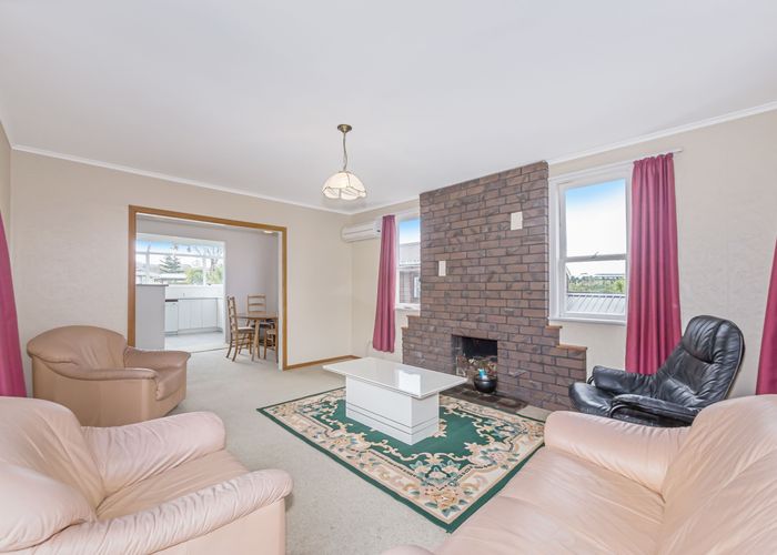  at 1/13 Arahia Street, Northcote, Auckland