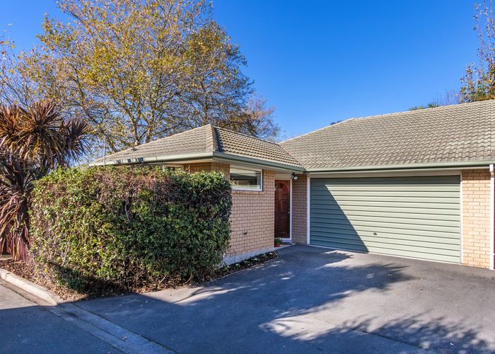  at 1/11 Grove Road, Addington, Christchurch