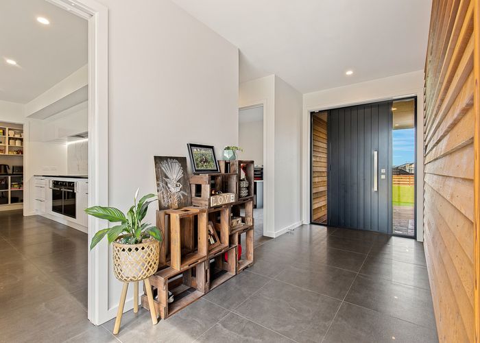  at 29 Braeburn Crescent , Swannanoa, Mandeville North