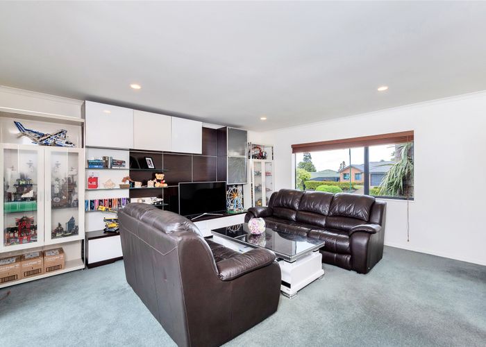  at 10 Chelmsley Avenue, Henderson, Auckland