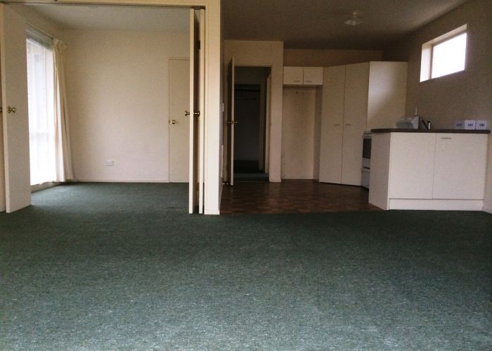  at 2/13 Sylvan Street, Hillmorton, Christchurch