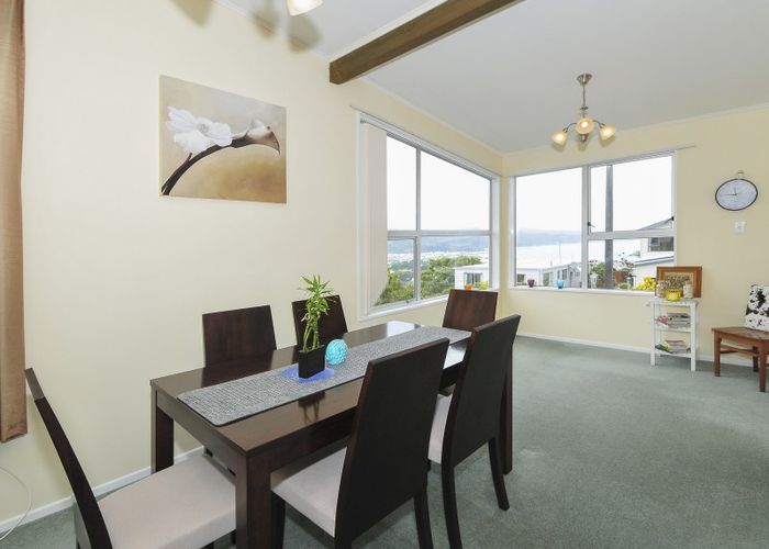  at 39 Mulberry Street, Maungaraki, Lower Hutt