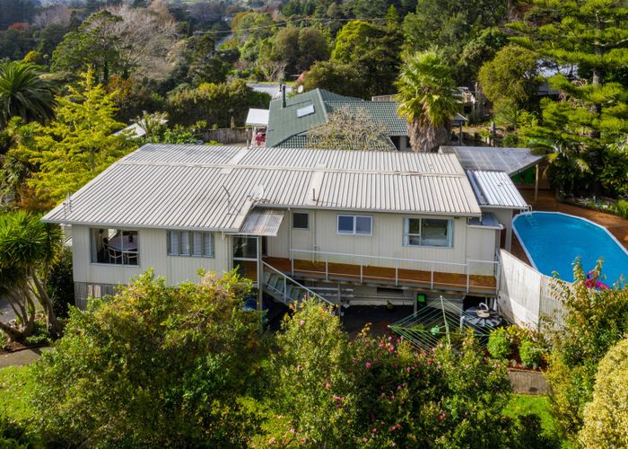  at 36 Mountain Road, Henderson Valley, Auckland