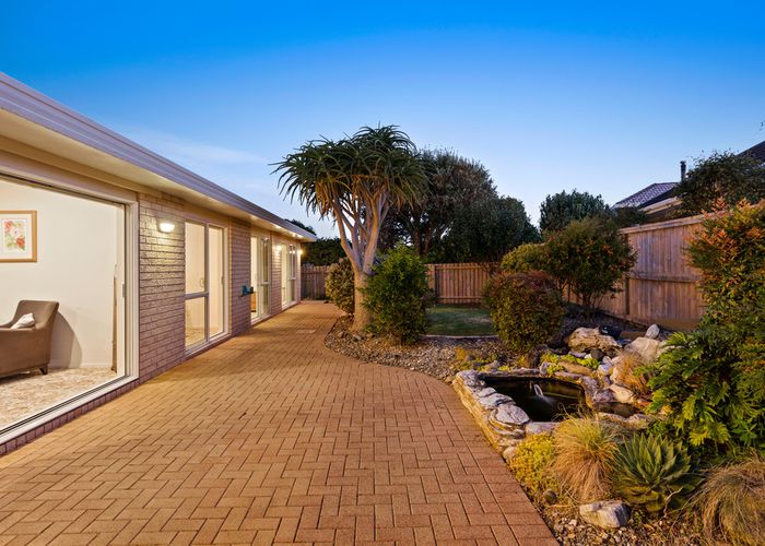  at 20 Suncrest Drive, West Harbour, Auckland