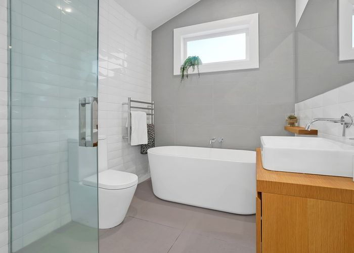  at 37 Formby Avenue, Point Chevalier, Auckland