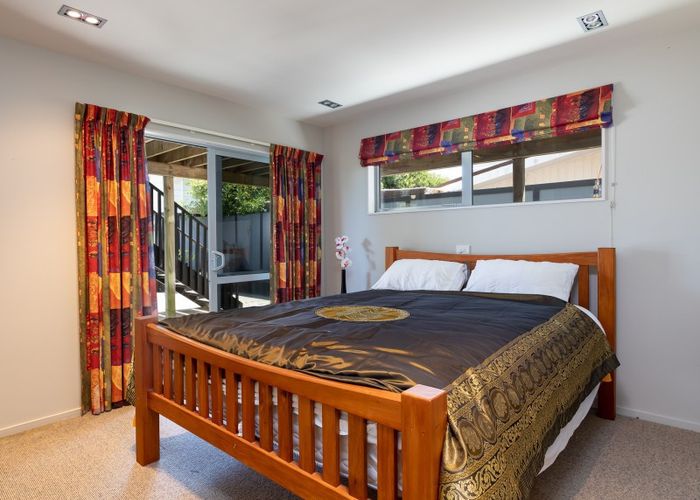  at 15 Jane Street, Waikanae Beach, Waikanae