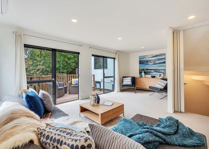  at 15 Crescent Road, Parnell, Auckland