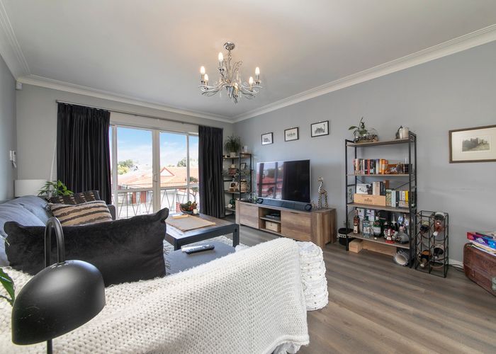  at 8/83 Moana Avenue, Onehunga, Auckland