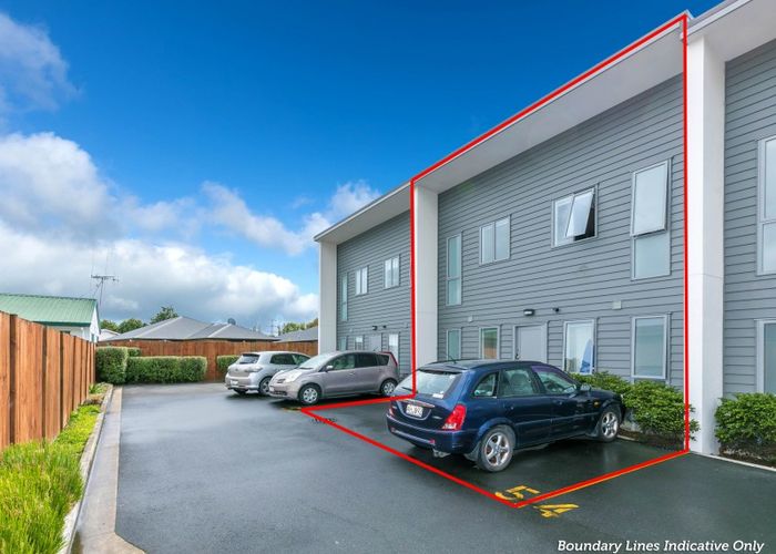  at 181 Knighton Road, Hillcrest, Hamilton