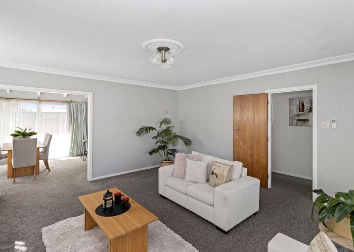 at 337 Cambridge Road, Hillcrest, Hamilton