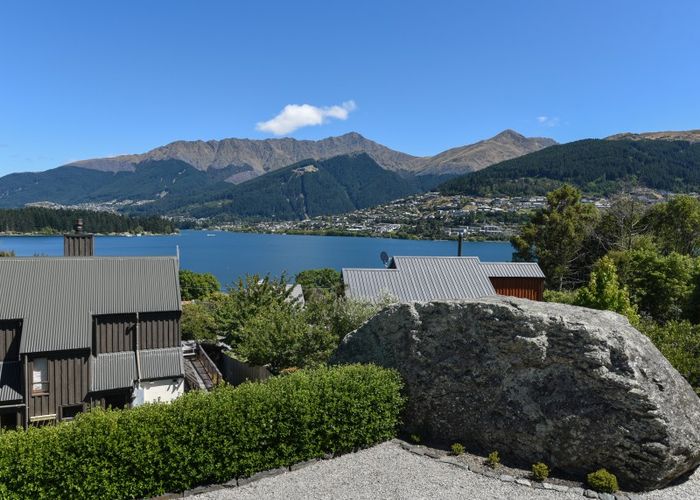  at 536A Peninsula Road, Kelvin Heights, Queenstown