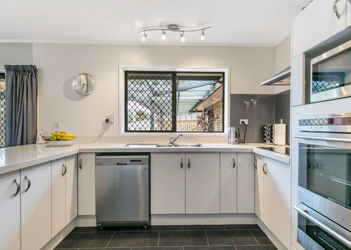  at 92 Walter Strevens Drive, Conifer Grove, Takanini