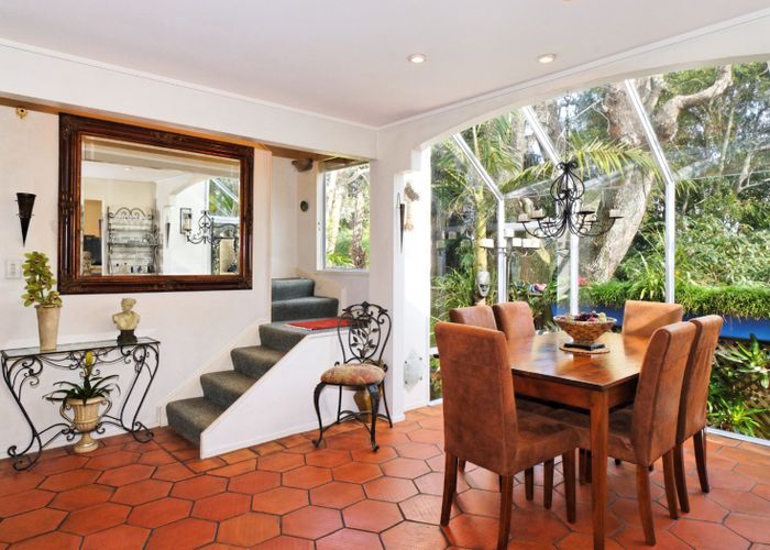  at 18 Woodside Road, Mount Eden, Auckland