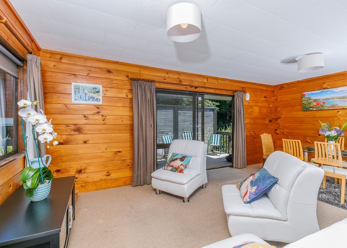  at 10 Fisher Street, Surfdale, Waiheke Island