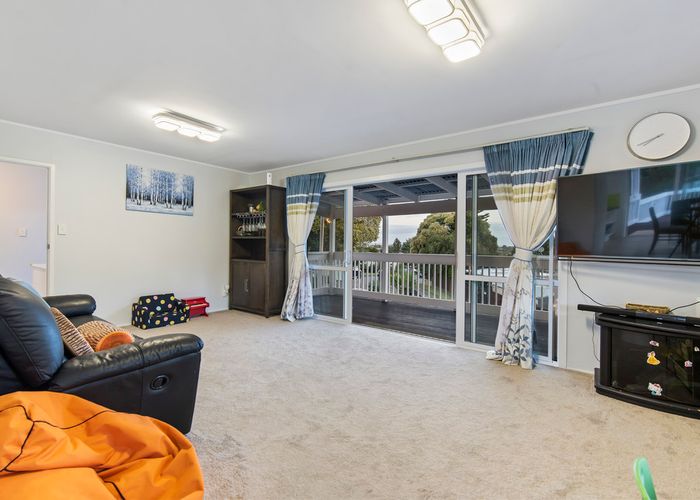  at 18 Dunstall Place, Mangere Bridge, Auckland