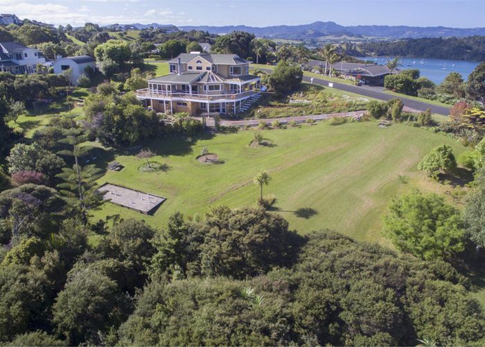  at 6 Puriri Place, Sandspit, Warkworth