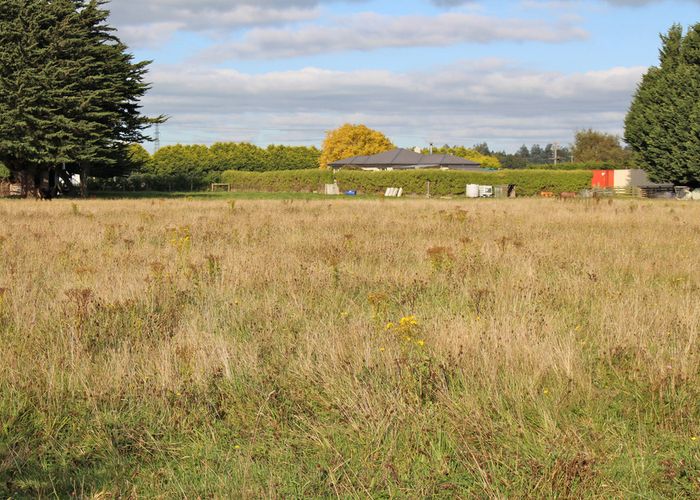  at 17 District Road, Kennington