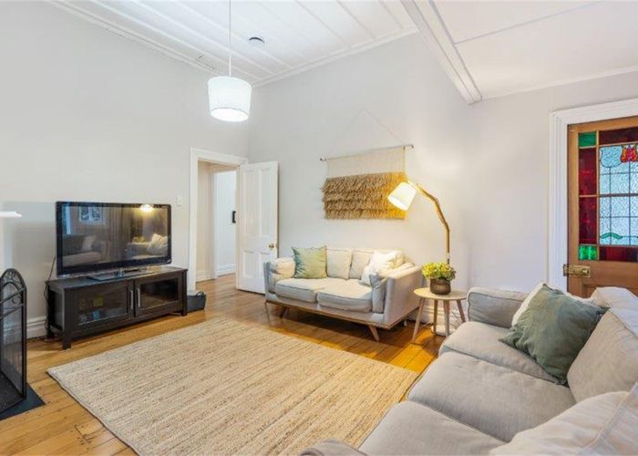  at 13 Patterson Street, Sandringham, Auckland