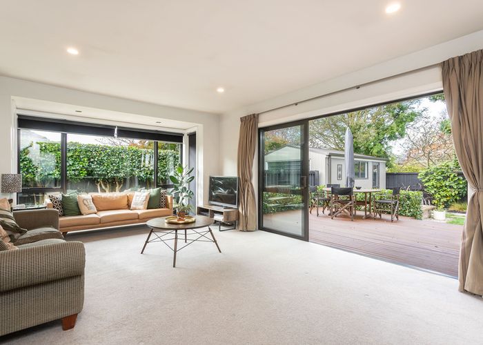  at 2/10 Hudson Street, Bryndwr, Christchurch