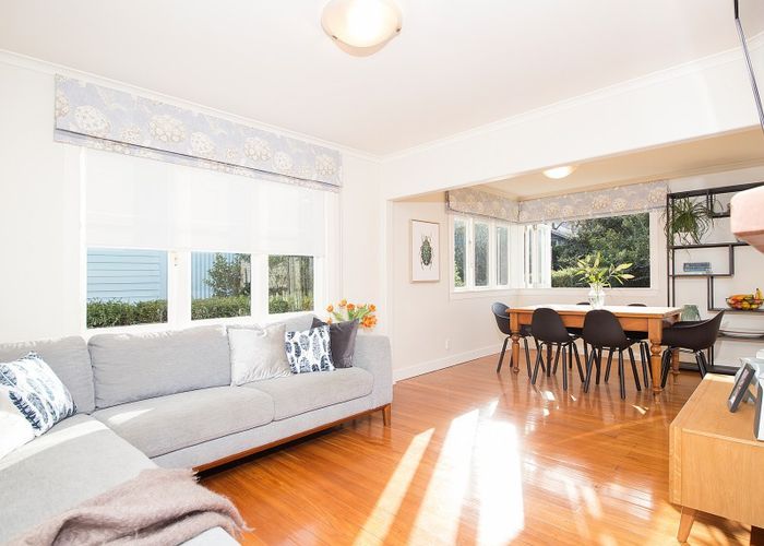  at 26 Seacombe Road, Point Chevalier, Auckland