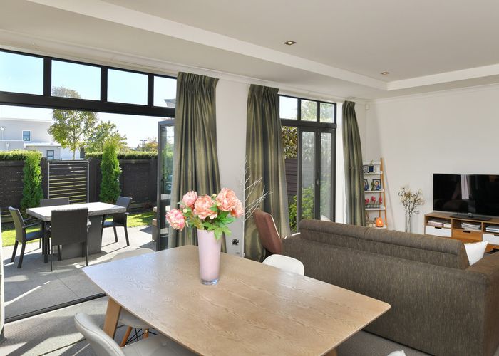  at 42 Country Club Terrace, Northwood, Christchurch