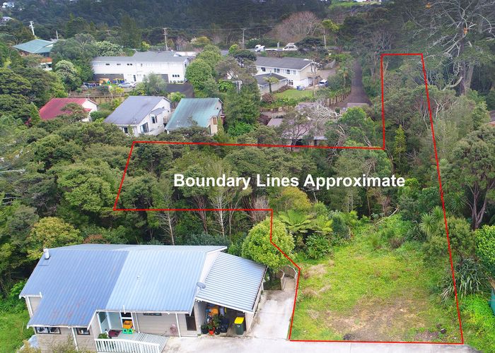  at 15 Glen Vista Place, Bayview, Auckland
