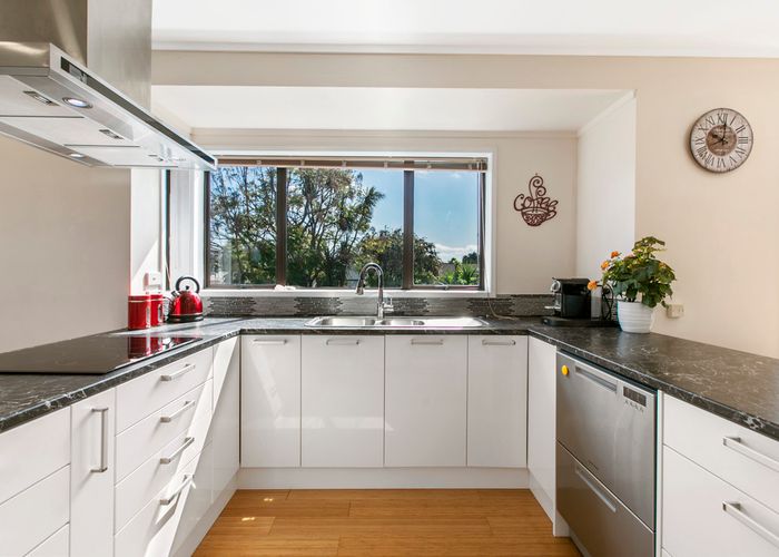  at 3 Elrita Place, Conifer Grove, Takanini