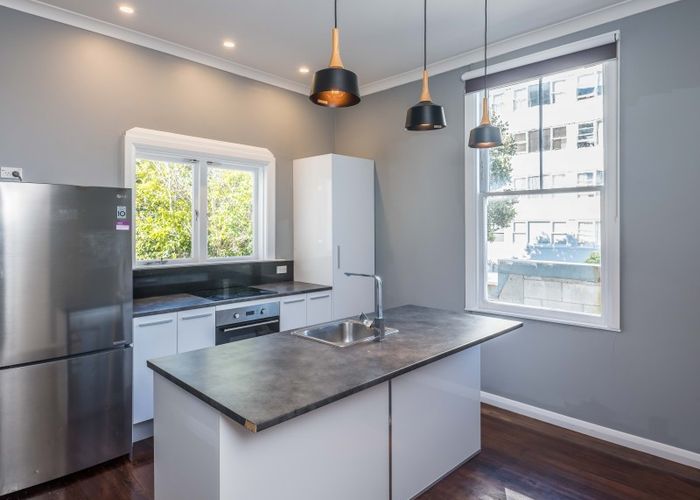 at 6 Newman Terrace, Thorndon, Wellington