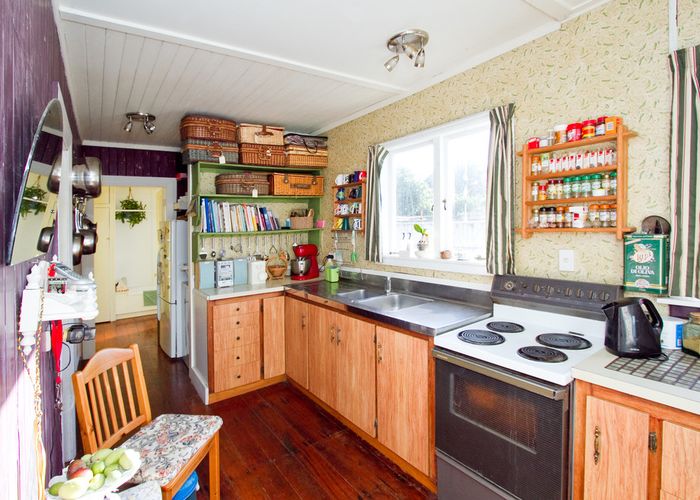  at 351 Cambridge Road, Hillcrest, Hamilton