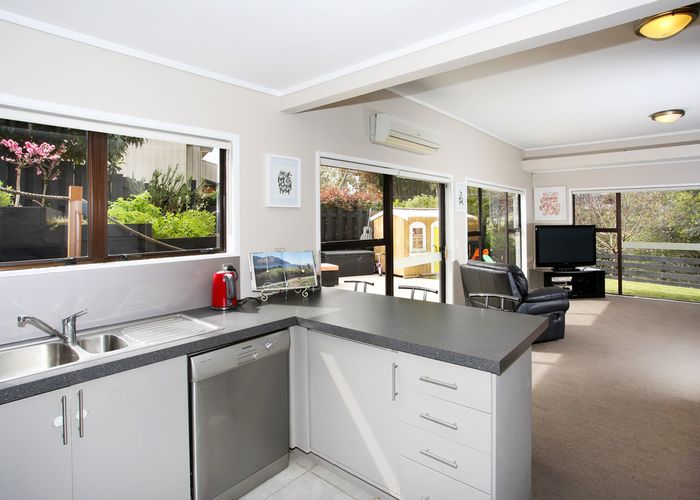  at 10 Redmount Place, Red Hill, Papakura