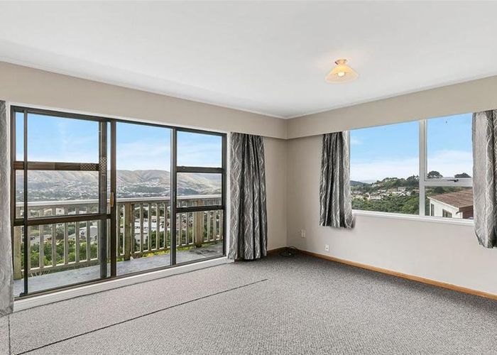  at 28 Jane Grove, Paparangi, Wellington