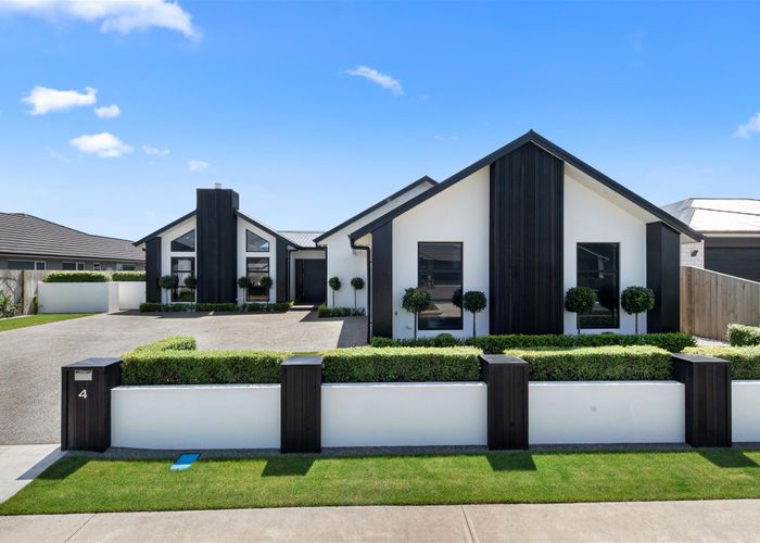  at 4 Batten Drive, Flagstaff, Hamilton