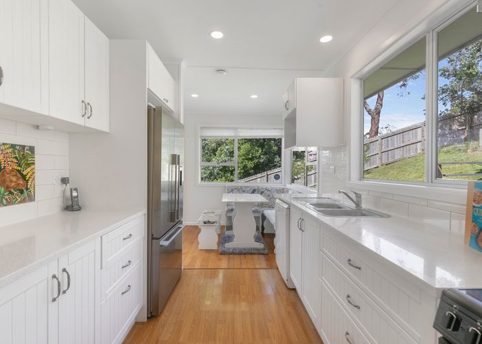  at 1/21 Taurus Crescent, Beach Haven, Auckland