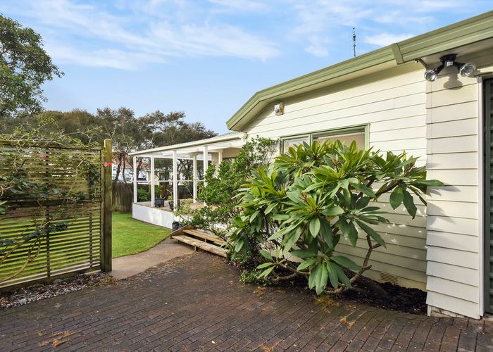  at 50D Kings Road, Panmure, Auckland